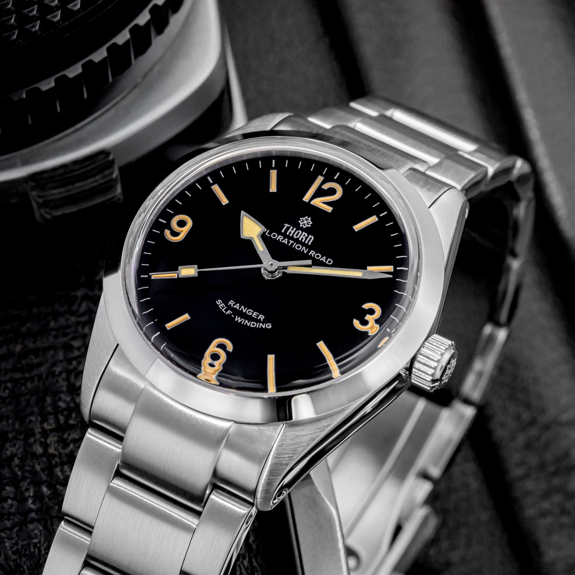 thorn 34mm vintage mechanical watch t003 thorn 34mm vintage mechanical watch t003
