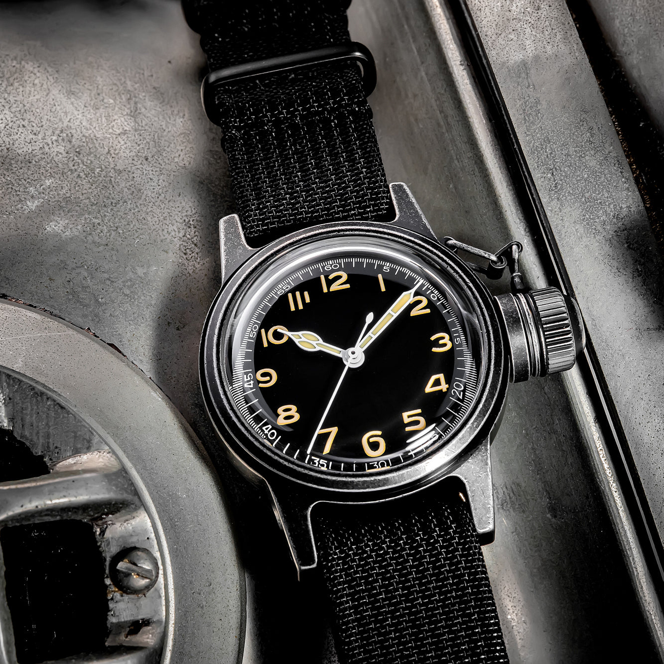 thorn sterile 36mm automatic retro military watch thorn sterile 36mm automatic retro military watch