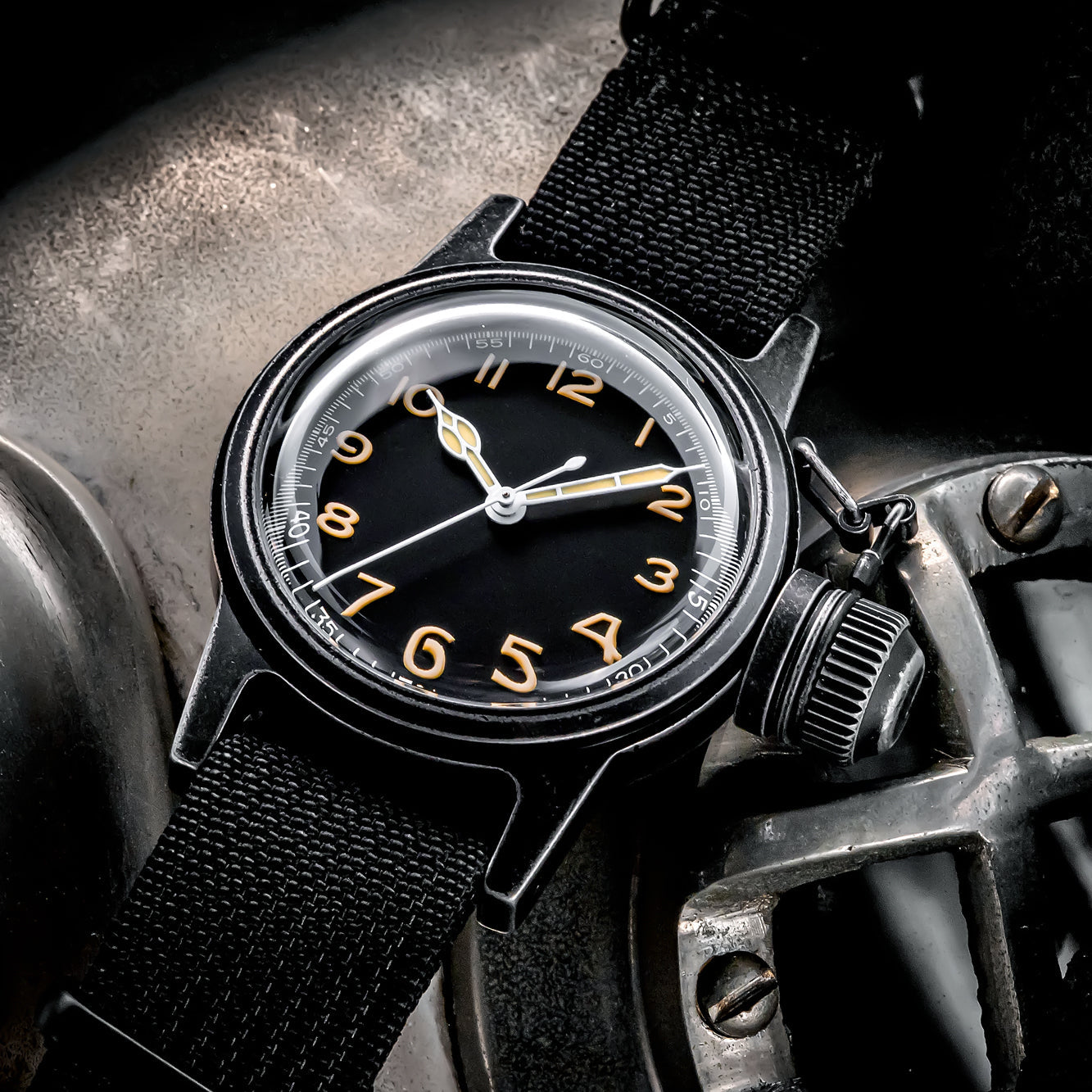 thorn sterile 36mm automatic retro military watch thorn sterile 36mm automatic retro military watch